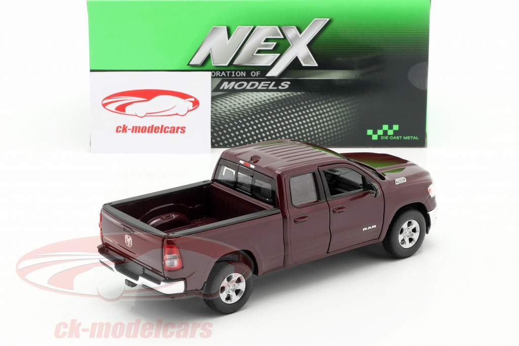 Dodge Ram 1500 Byggeår 2019 mørk rødbrun 1:24 Welly
