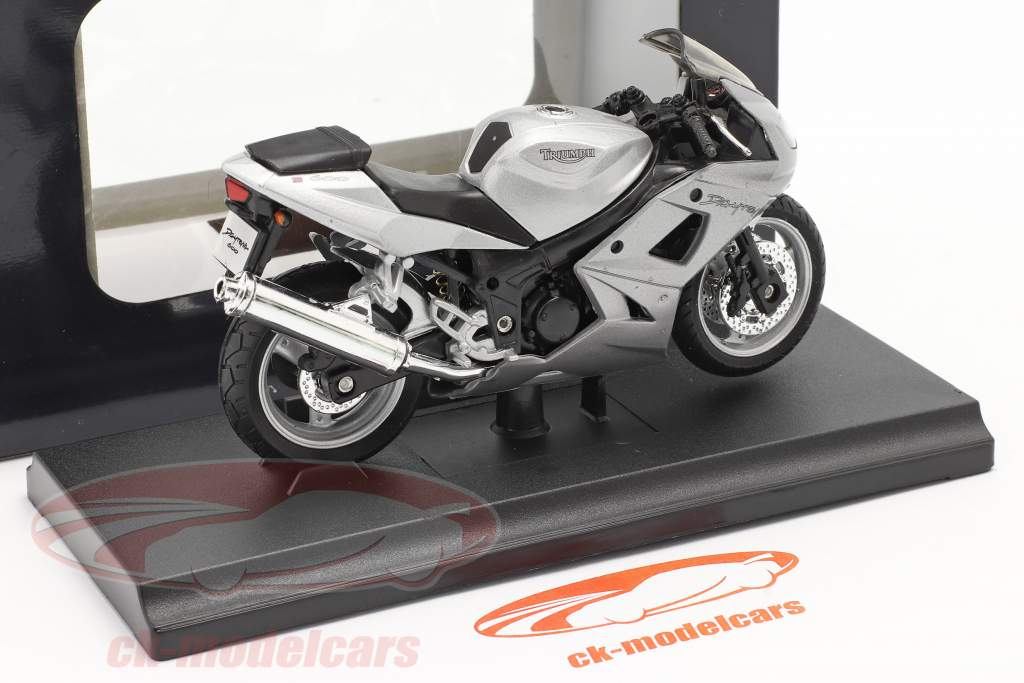 Triumph Daytona 600 silber 1:18 Welly