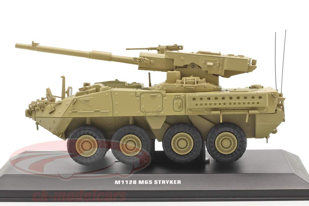 M1128 MGS Stryker Vehículo militar color arena 1:48 Solido