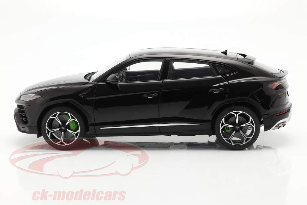 Lamborghini Urus Ano de construção 2018 Preto 1:18 AUTOart