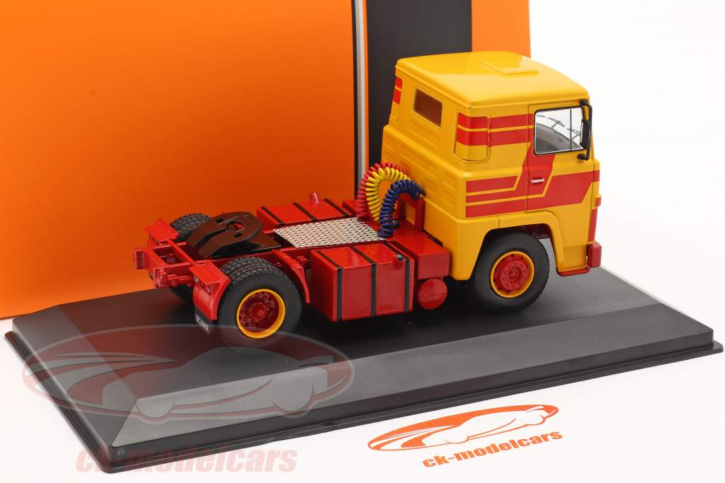 Scania LBT 141 Année de construction 1976 jaune / rouge 1:43 Ixo