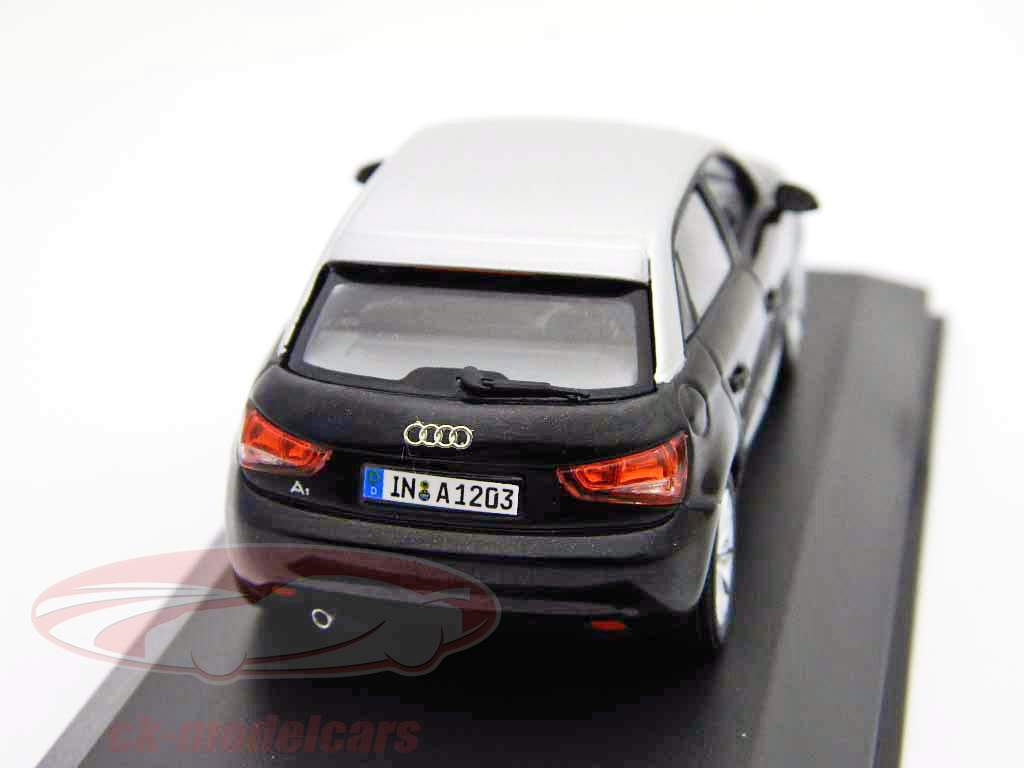 Audi A1 Sportback fantôme noir / noir fantôme 1:43 Kyosho