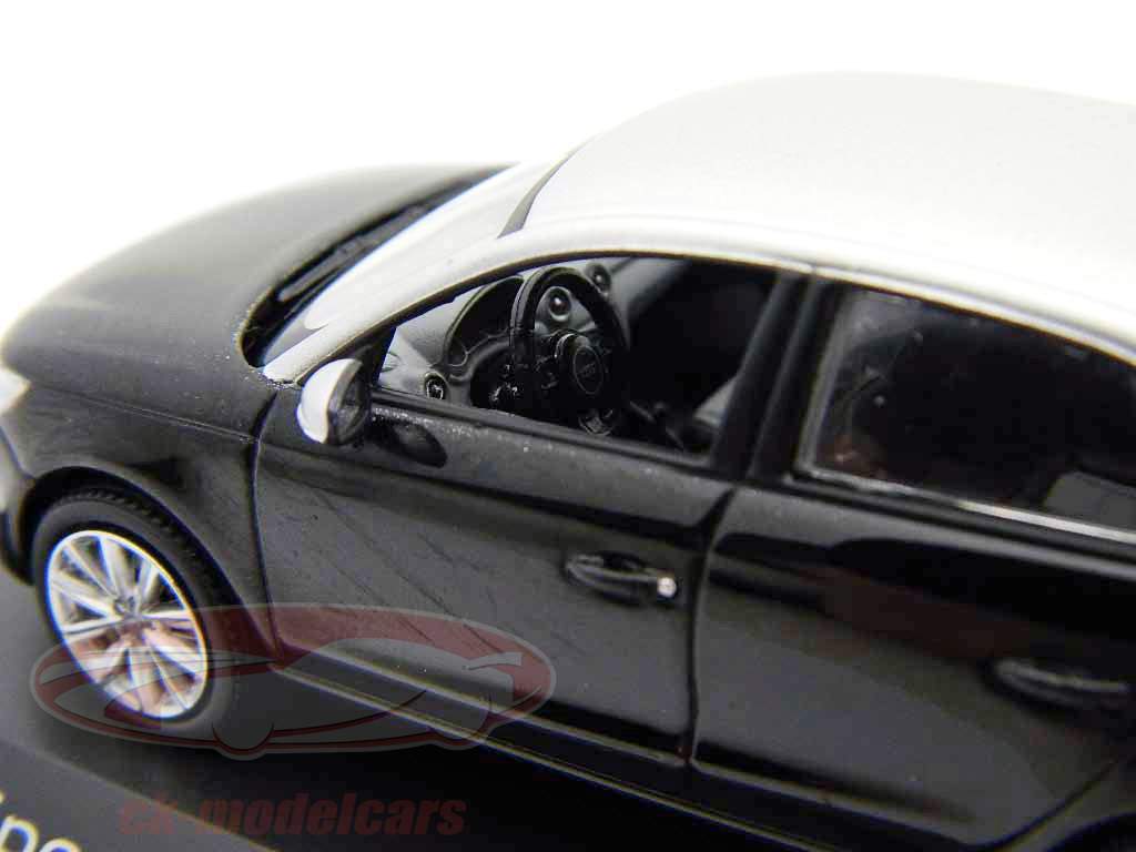 Audi A1 Sportback fantôme noir / noir fantôme 1:43 Kyosho