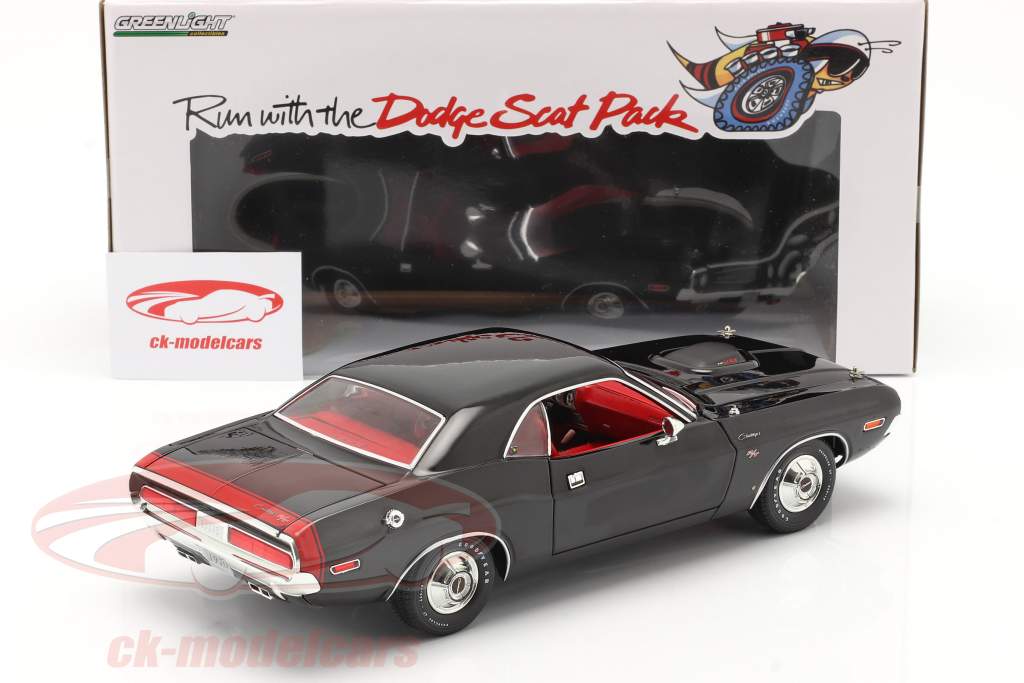 Dodge Challenger R/T 440 6-pack 1970 黒 1:18 Greenlight
