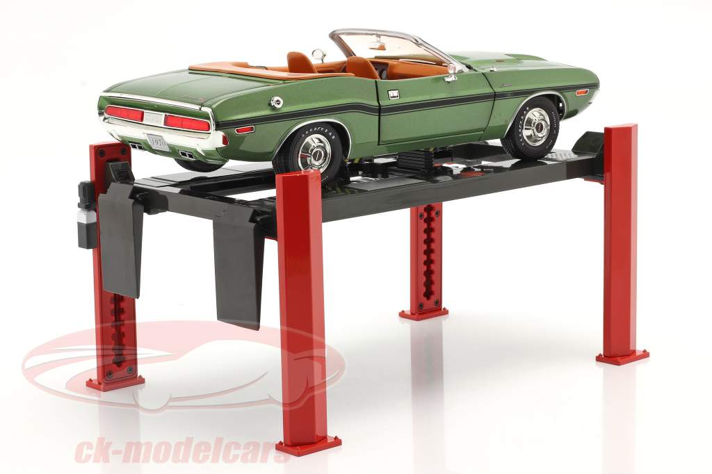 Ajustable Cuatro postes elevar rojo / gris 1:18 Greenlight