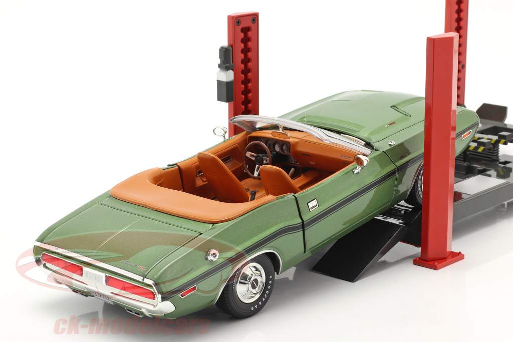 Regolabile Quattro post sollevamento rosso / Grigio 1:18 Greenlight