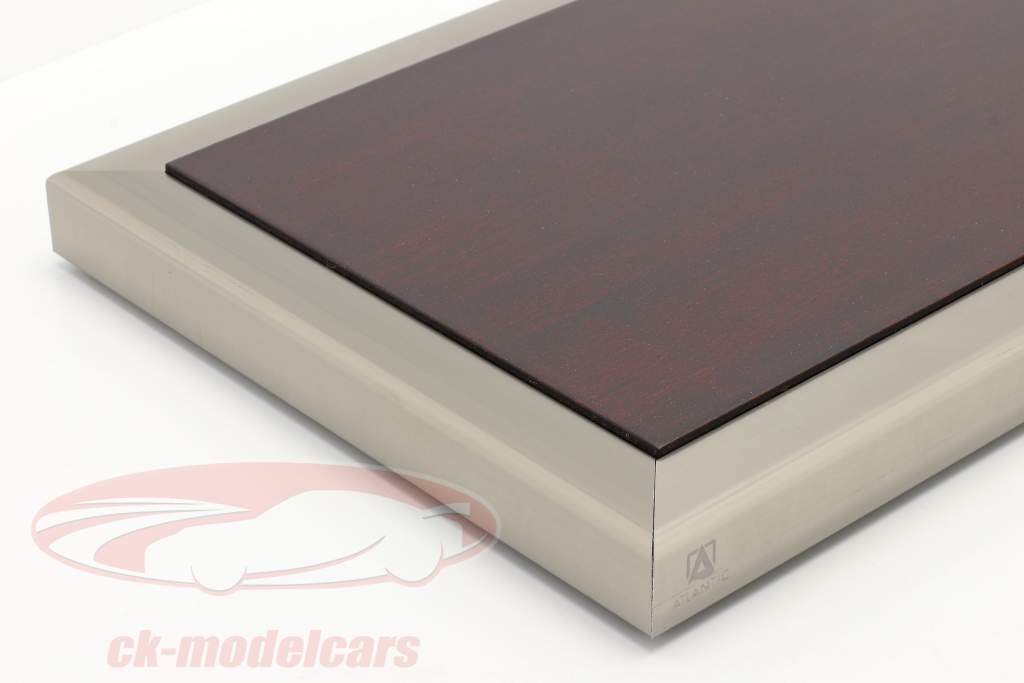 High quality acrylic showcase Goodwood with wood / metal base mahogany / silver 1:18 Atlantic