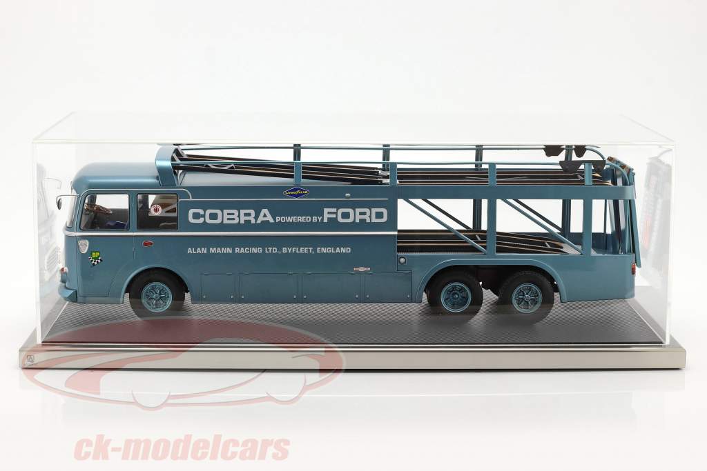 高质量 丙烯酸纤维 展示柜 Dieppe Carbon 和 压克力/金属基底 碳 / 银 1:8 Atlantic