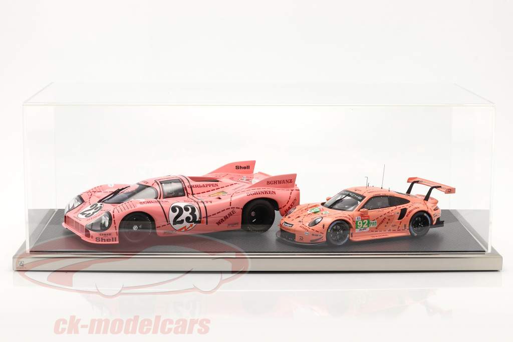 High quality acrylic Showcase Dieppe Carbon with acrylic / metal base carbon / silver 1:8 Atlantic