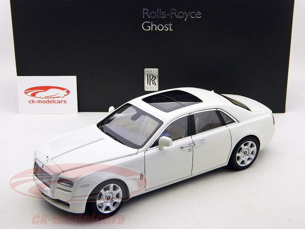 Rolls Royce Ghost SWB 2011 года кремовый / кремовый Kyosho 1:18