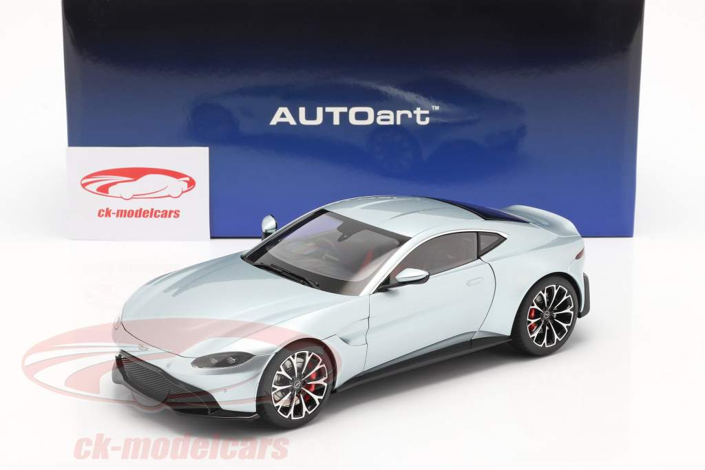 Aston Martin Vantage Byggeår 2019 skyfall sølv 1:18 AUTOart