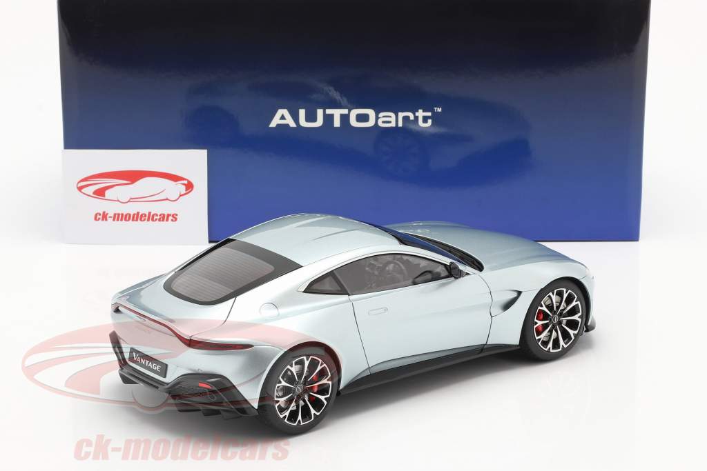 Aston Martin Vantage year 2019 skyfall silver 1:18 AUTOart