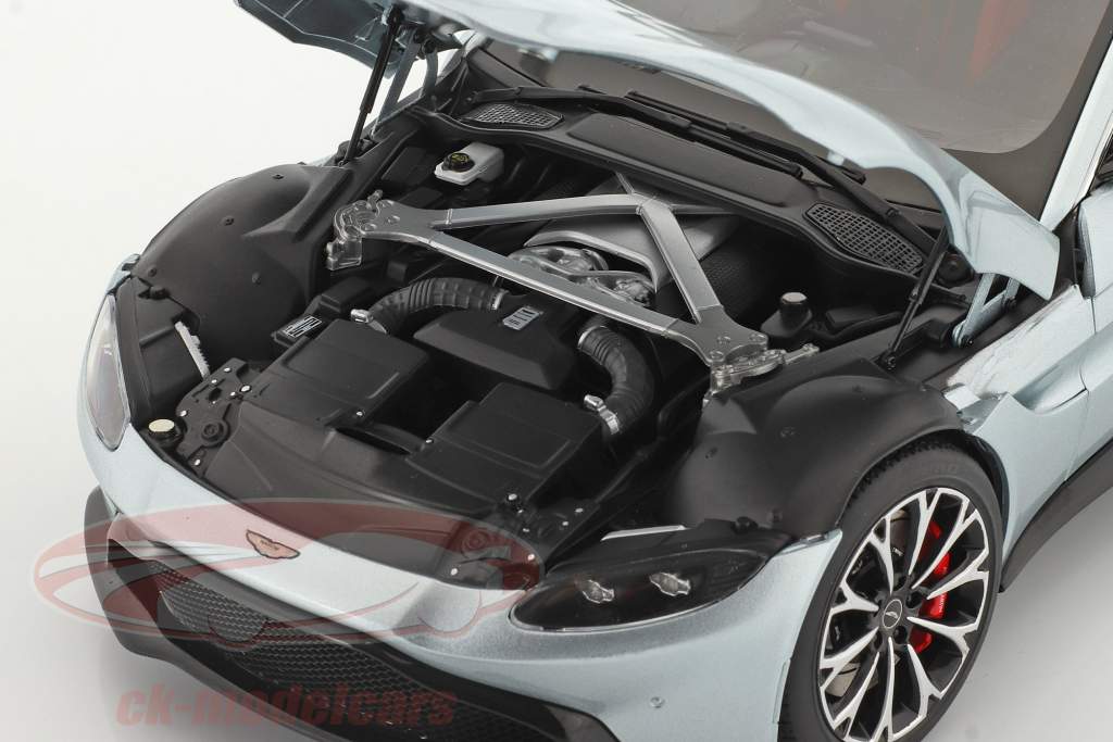 Aston Martin Vantage Ano de construção 2019 skyfall prata 1:18 AUTOart