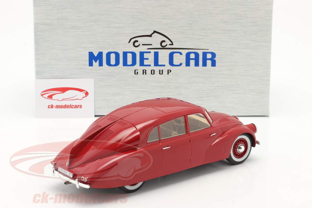 Tatra 87 Año de construcción 1937 rojo oscuro 1:18 ModelCar Group