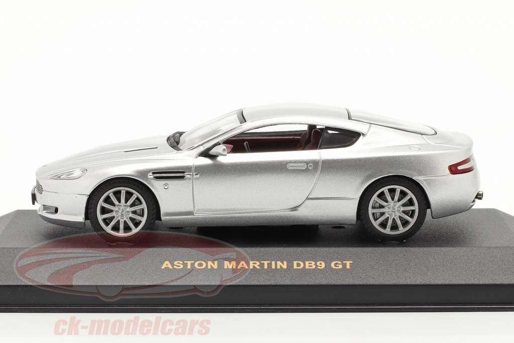 Aston Martin DB9 GT год 2005 серебро 1:43 Ixo