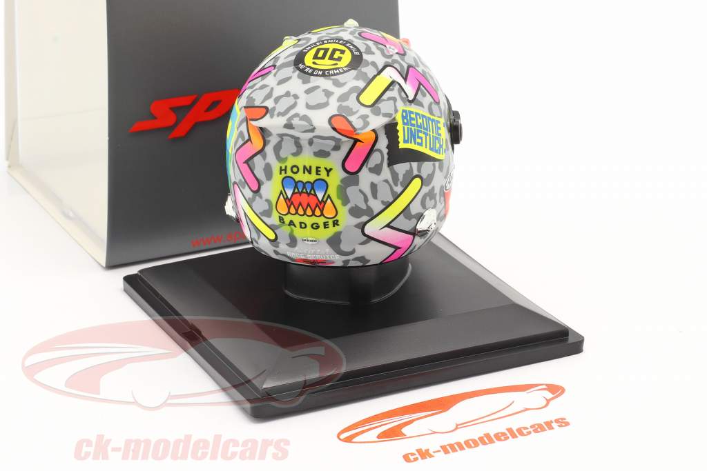 Daniel Ricciardo #3 Renault DP World F1 Team formula 1 2020 casco 1:5 Spark
