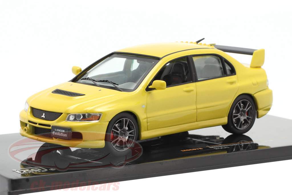 Mitsubishi Lancer Evo IX anno 2006 giallo 1:43 Ixo
