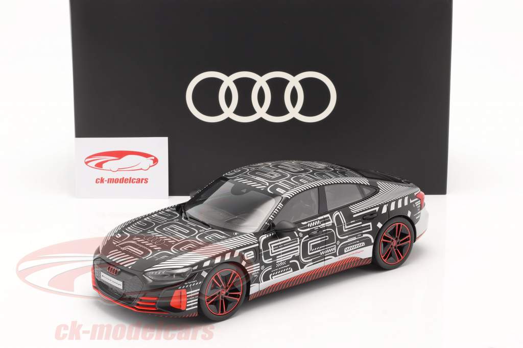 Audi RS e-tron GT prototipo 2021 nero / rosso / argento 1:18 Norev