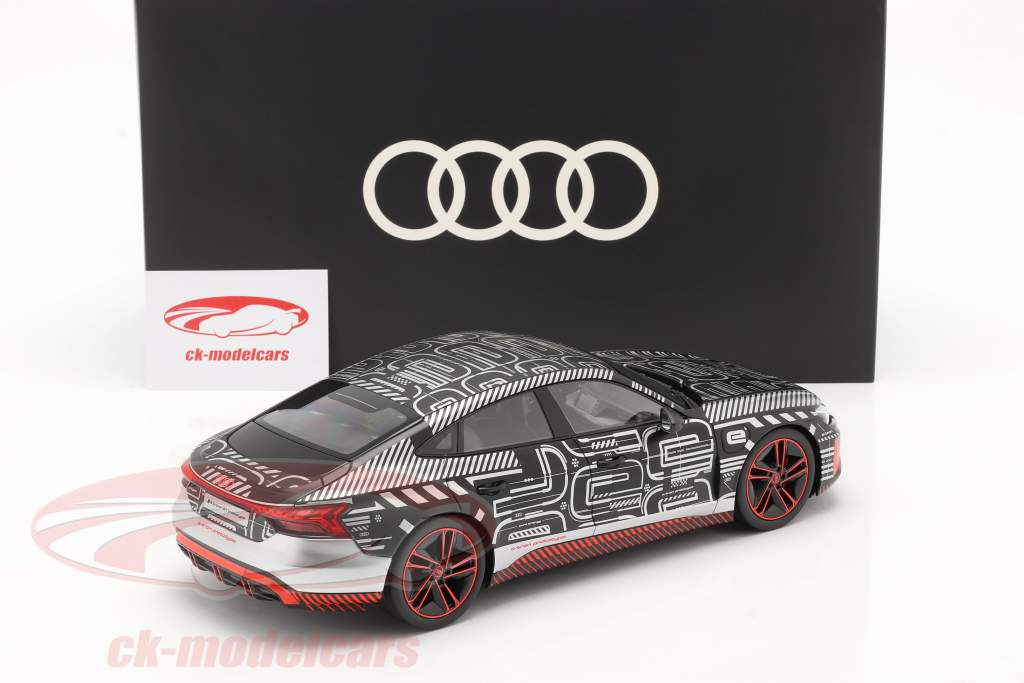 Audi RS e-tron GT prototipo 2021 nero / rosso / argento 1:18 Norev