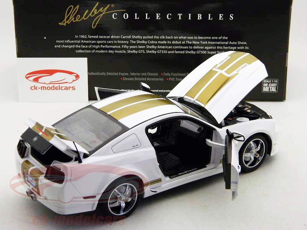 Ford Mustang Shelby GT350 Bj. 2012 wit-goud / wit goud 1:18 ShelbyCo