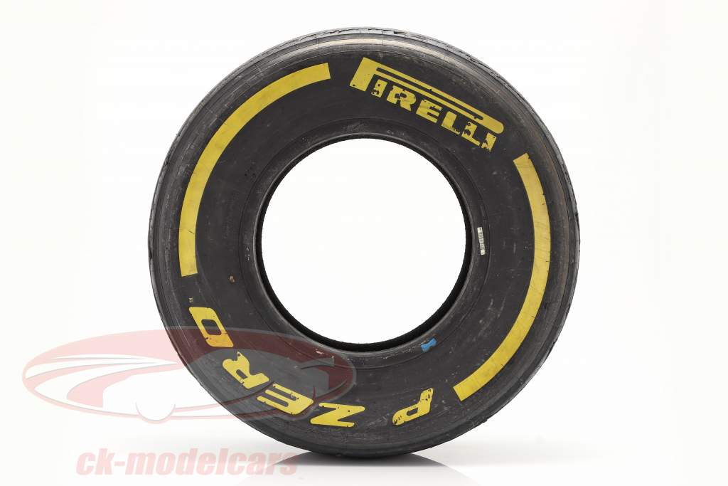 元の Pirelli レーシングタイヤ 245/660-13 P-Zero 式 