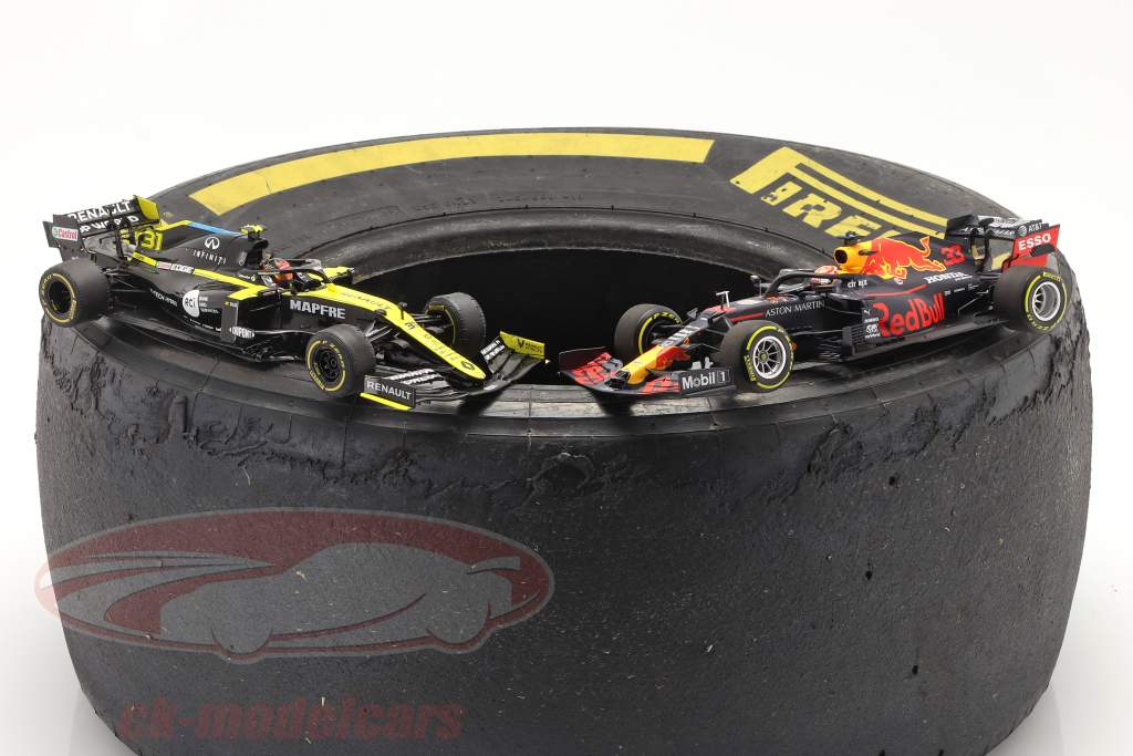 元の Pirelli レーシングタイヤ 245/660-13 P-Zero 式 