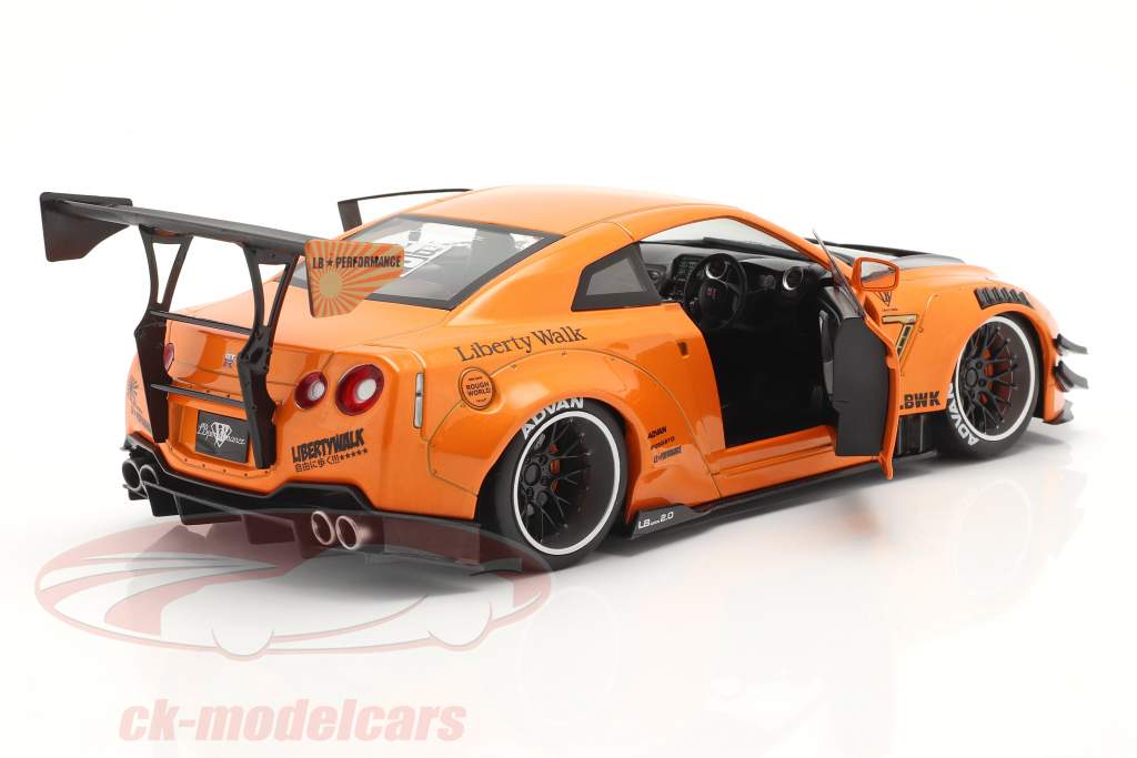 LB Works Nissan GT-R (R35) Type 2 orange metallic 1:18 Solido