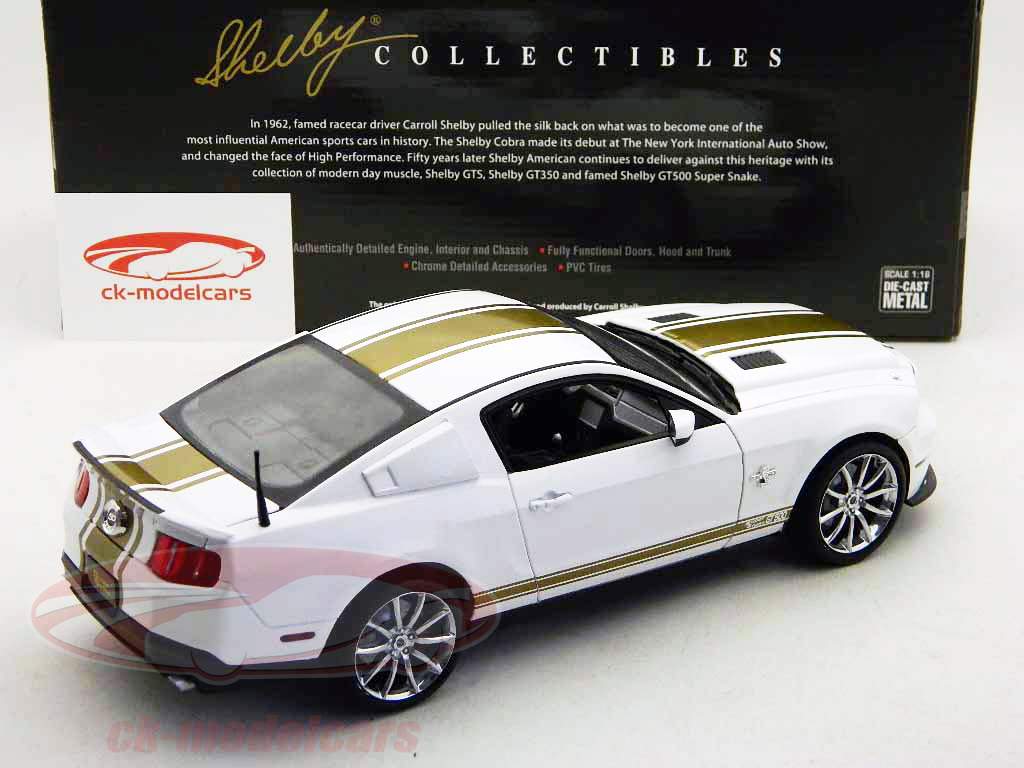 Ford Mustang Shelby GT500 Super Snake Anno 2012 bianco-oro 1:18 ShelbyCo