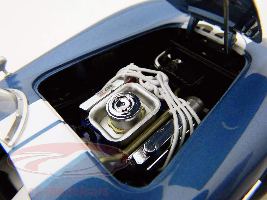 谢尔比眼镜蛇427 S / C组赛车版＃98蓝色与白色条纹1:18京商