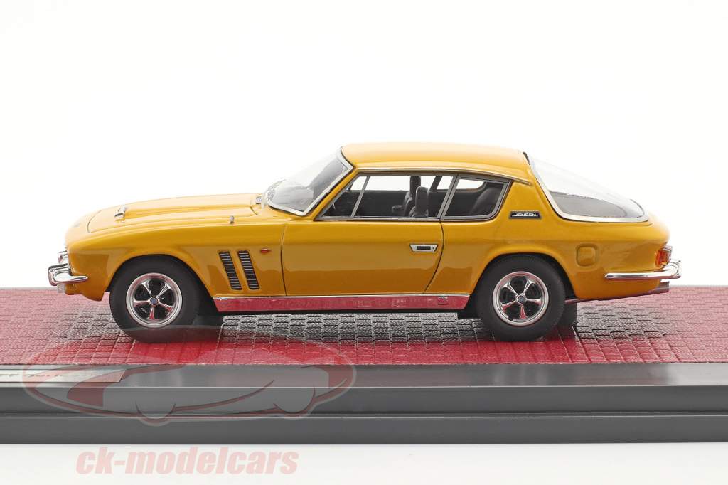 Jensen Interceptor FF Series II Bouwjaar 1970 mango- geel 1:43 Matrix