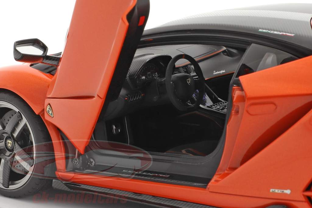 Lamborghini Centenario 建設年 2016 パール オレンジ 1:18 AUTOart