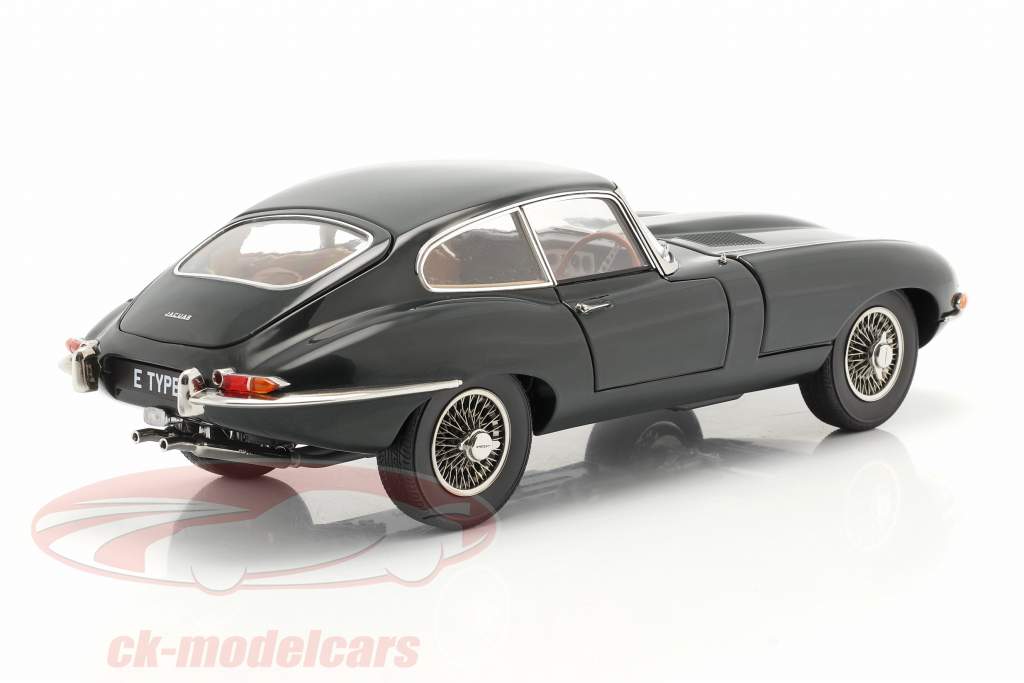 Jaguar E-Type Coupe RHD year 1961 british racing green 1:18 Kyosho