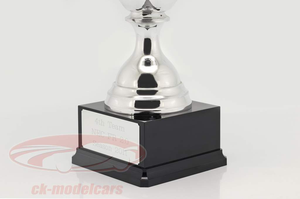 トロフィー 4位 チームランキング NEC 式 Renault 2.0 シーズン 2011