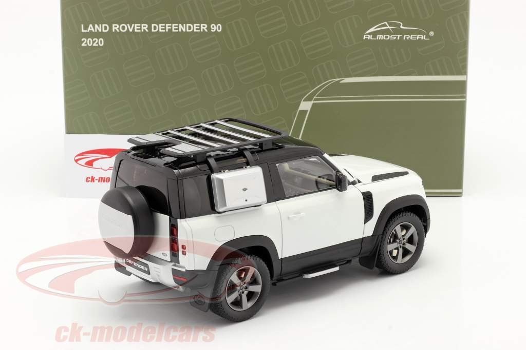 Land Rover Defender 90 Año de construcción 2020 fuji blanco 1:18 Almost Real