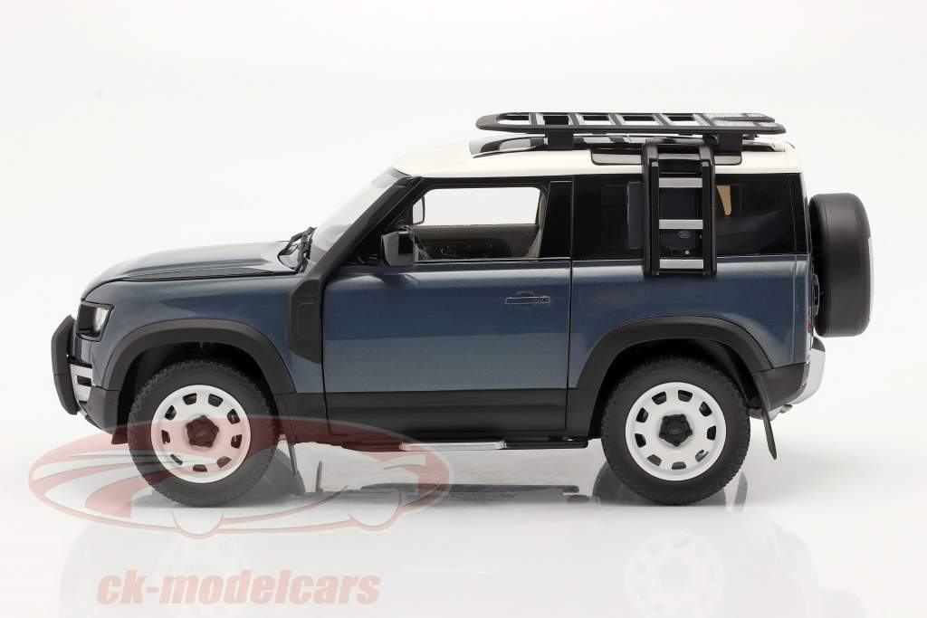 Land Rover Defender 90 Ano de construção 2020 tasman azul 1:18 Almost Real
