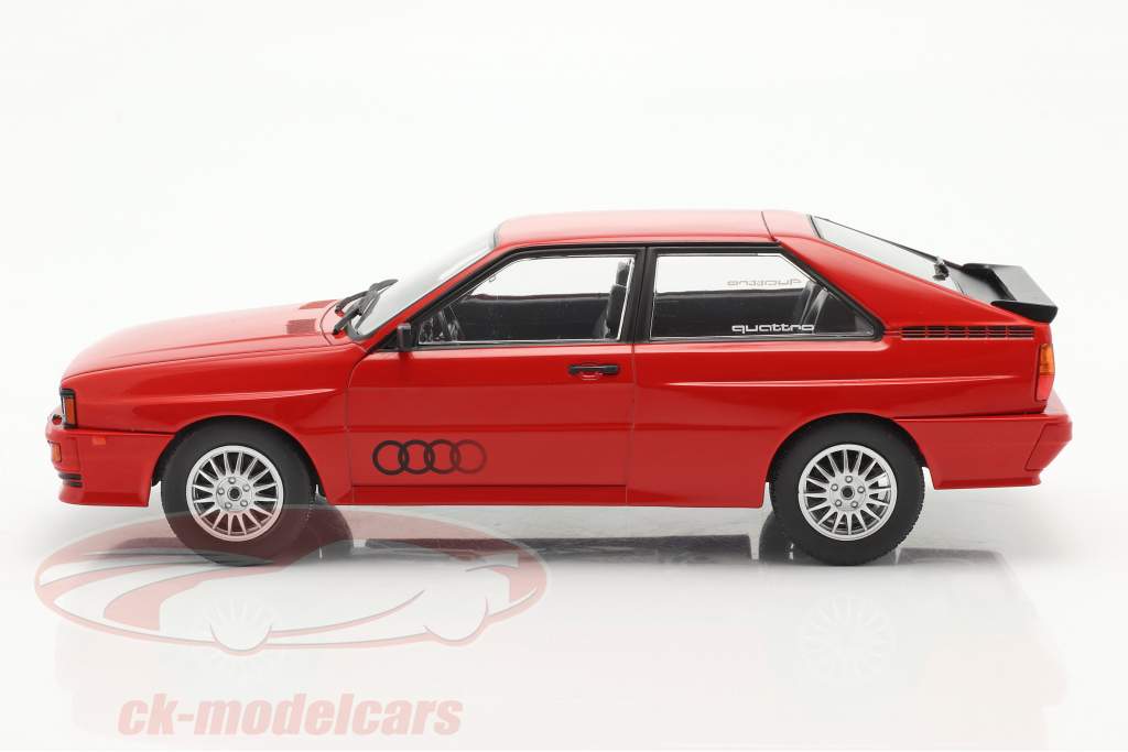 Audi quattro 赤 1:24 WhiteBox