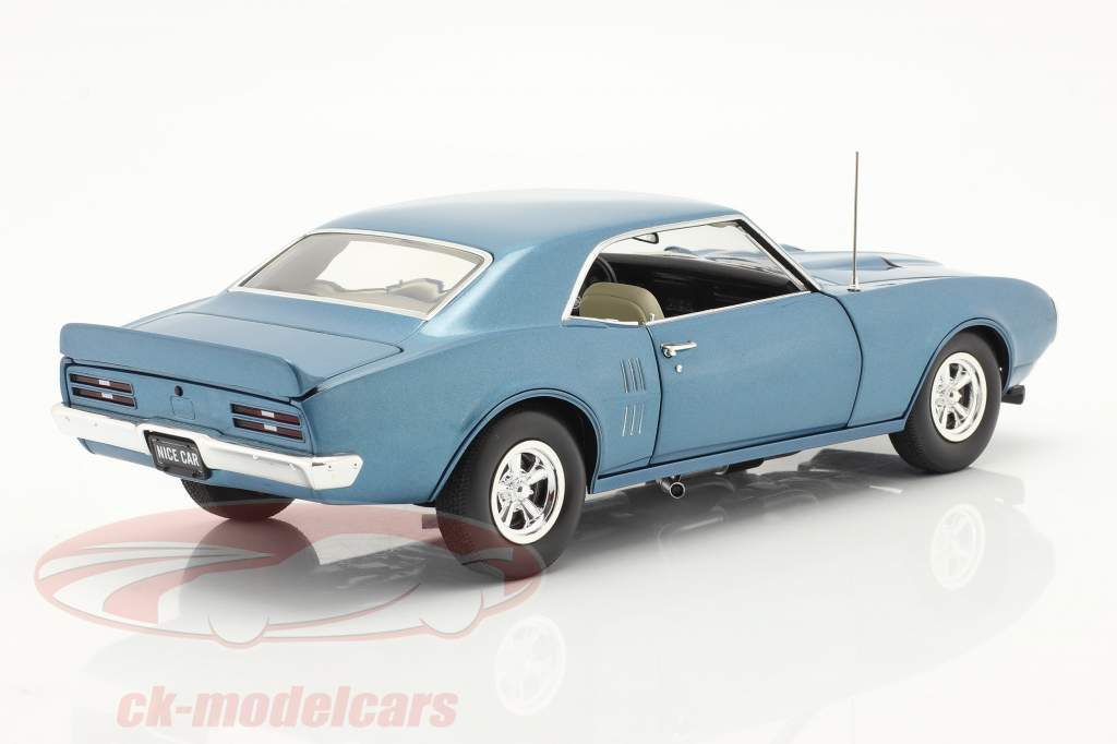 Pontiac Firebird Street Fighter year 1968 lucerne blue 1:18 GMP