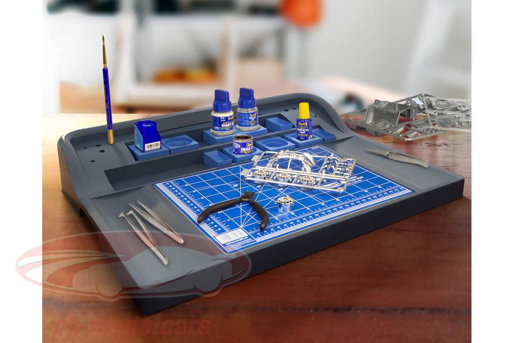 Work station grey / blue Revell