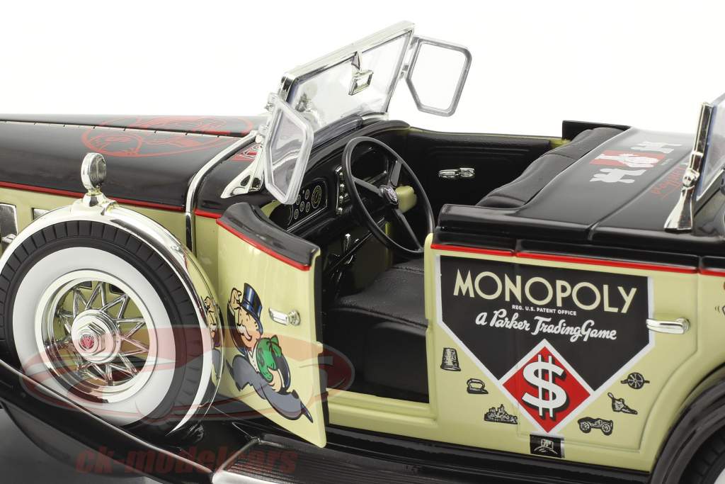 Cadillac V16 Sport Phaeton Anno di costruzione 1932 Con Sig. monopolio figura 1:18 AutoWorld