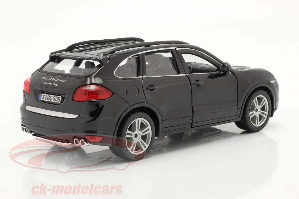 Porsche Cayenne Turbo schwarz 1:24 Bburago