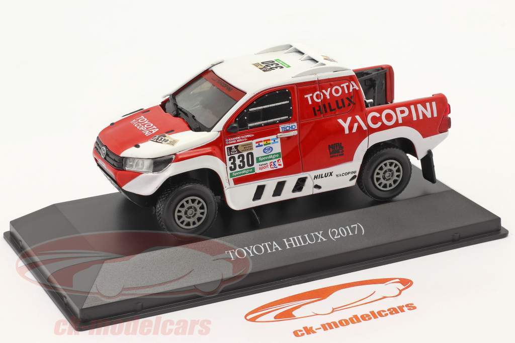Toyota Hilux #330 Rallye Dakar 2017 Yacopini, Merlo 1:43 Premium Collectibles