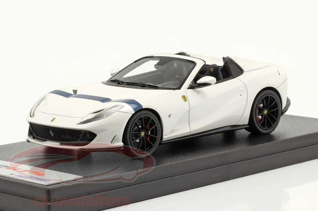 Ferrari 812 GTS Spider Anno di costruzione 2019 bianco italia / blu 1:43 LookSmart