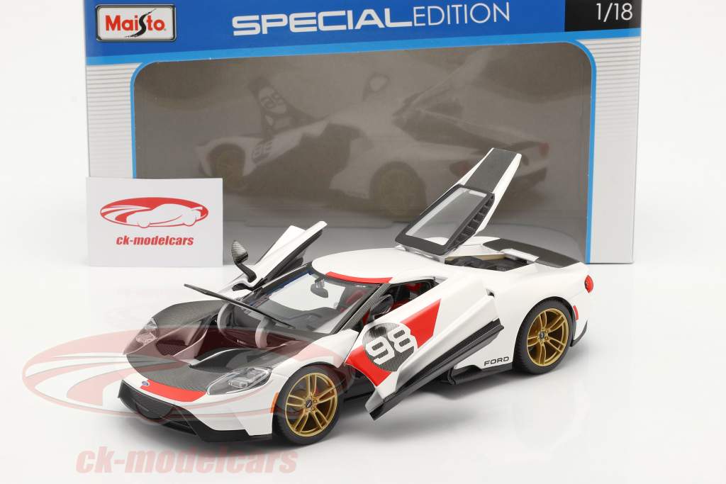 Ford GT #98 Heritage Edition 2021 hvid / rød / kulstof 1:18 Maisto