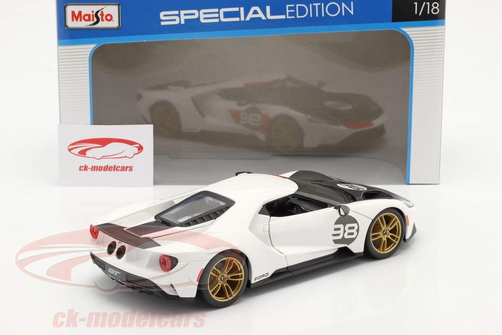 Ford GT #98 Heritage Edition 2021 Wit / rood / koolstof 1:18 Maisto
