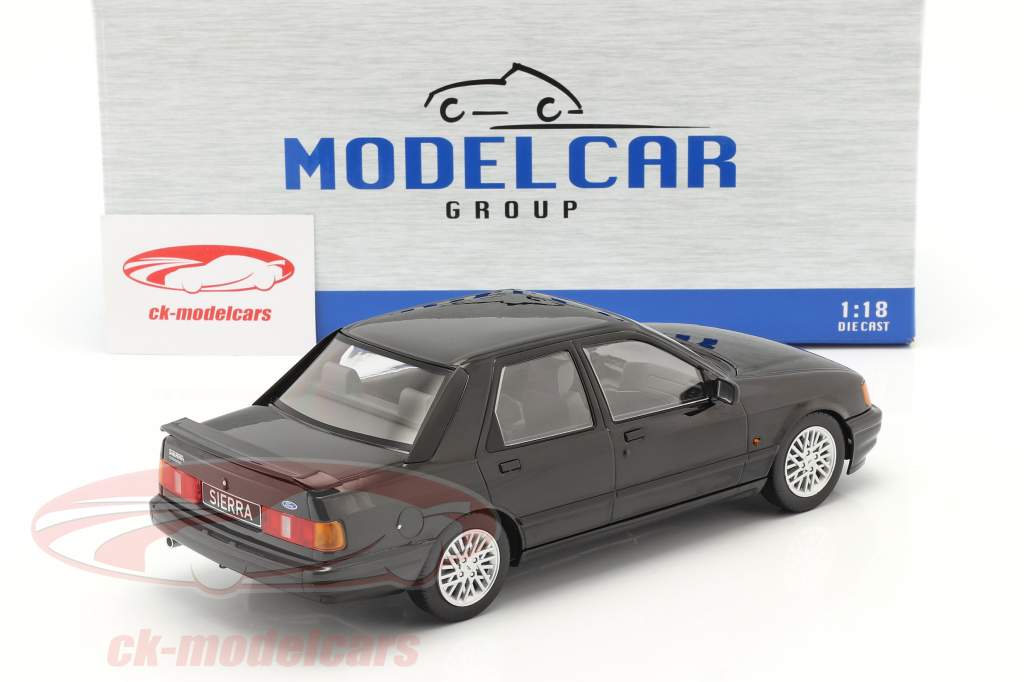 Ford Sierra Cosworth 建設年 1988 黒 1:18 ModelCar Group