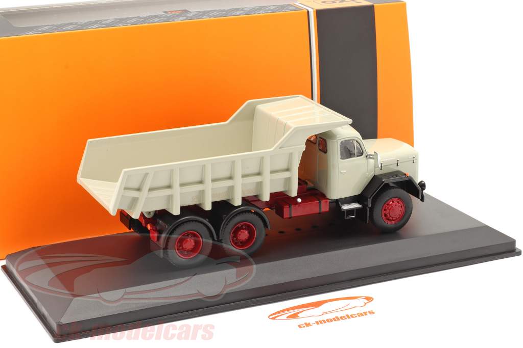 Magirus Jupiter 6x6 Tombereau gris 1:43 Ixo