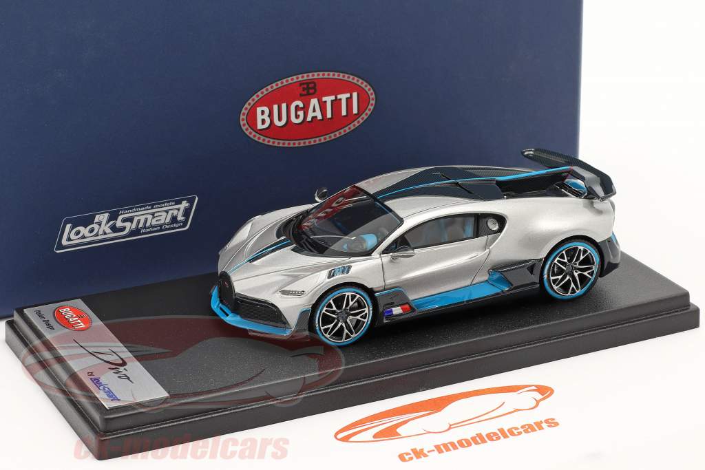 Bugatti Divo 建設年 2018 銀 / 炭素 / 青 1:43 LookSmart