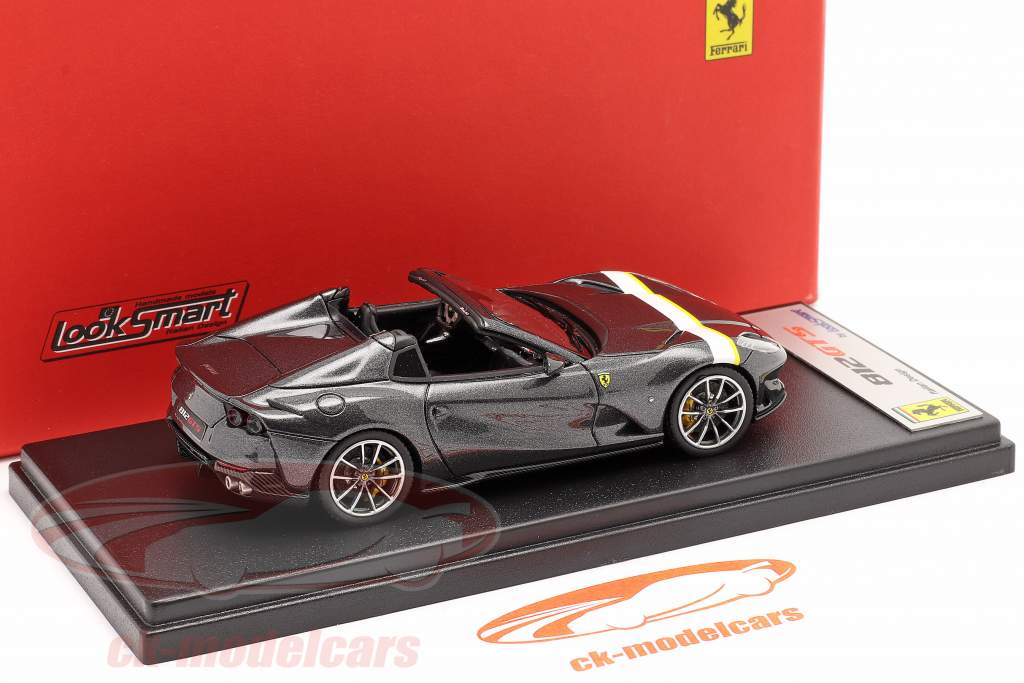 Ferrari 812 GTS Spider 建設年 2019 Silverstone グレー 1:43 LookSmart