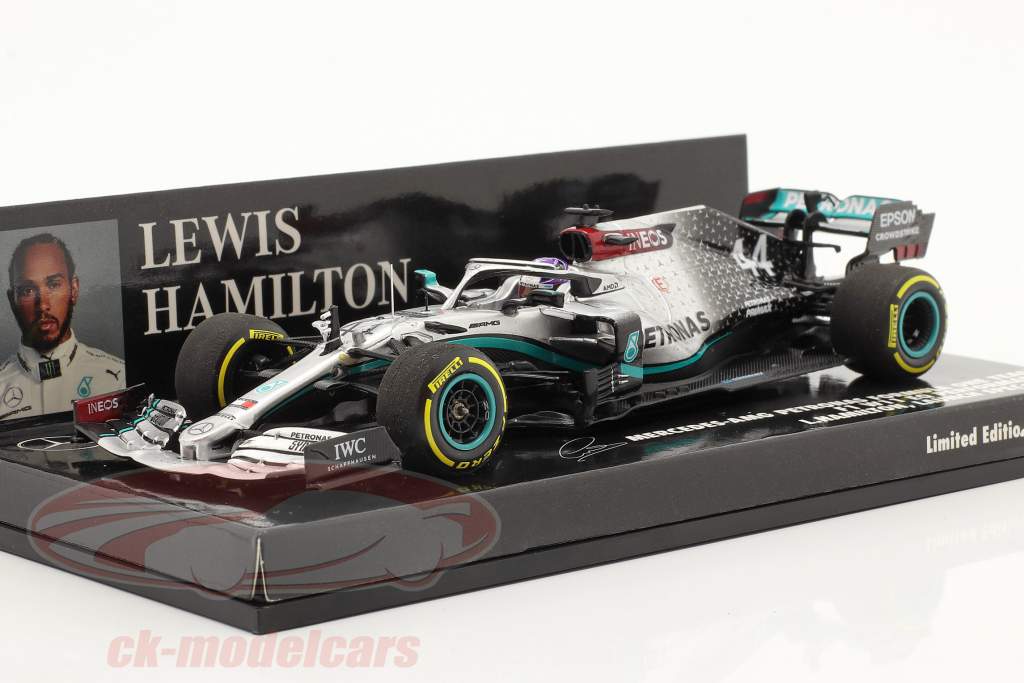 L. Hamilton Mercedes-AMG F1 W11 #44 Launch Spec F1 Campeão mundial 2020 1:43 Minichamps
