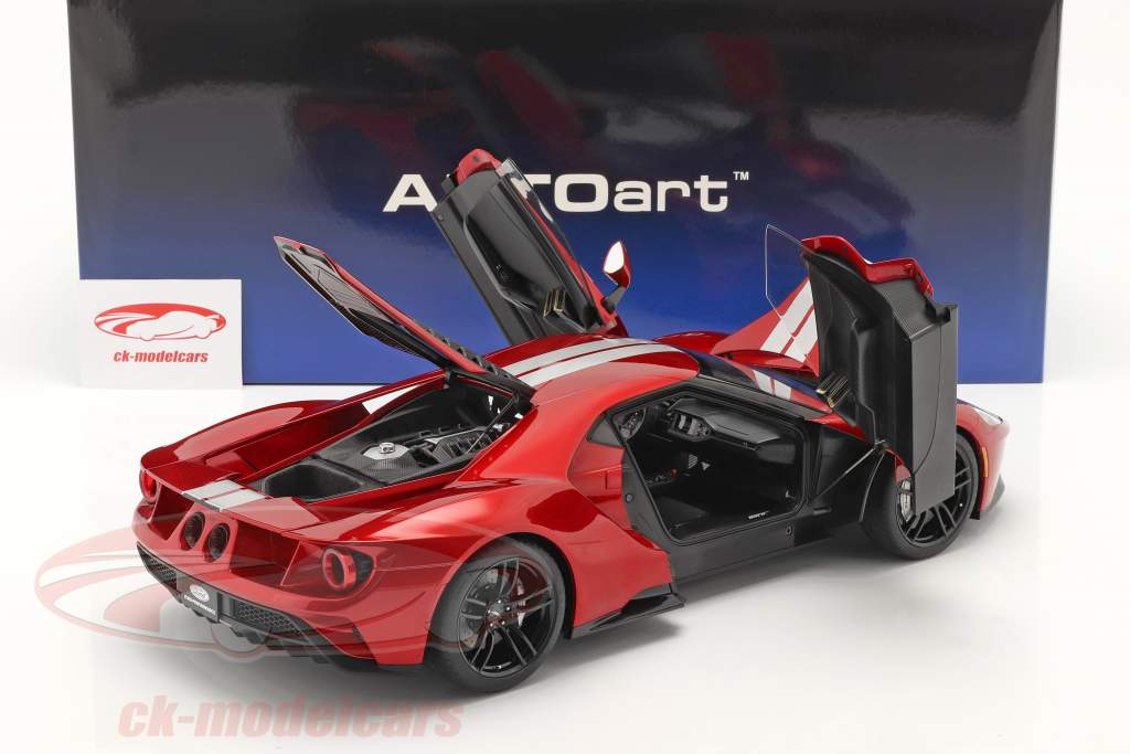 Ford GT 建設年 2017 赤 / 銀 1:12 AUTOart